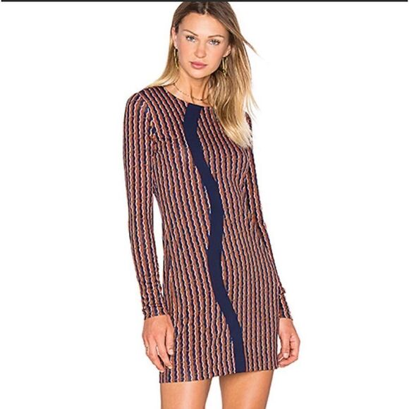 Diane Von Furstenberg Haydyn Wave 100%
Silk Mini Dress Rickrack - Picture 2 of 11